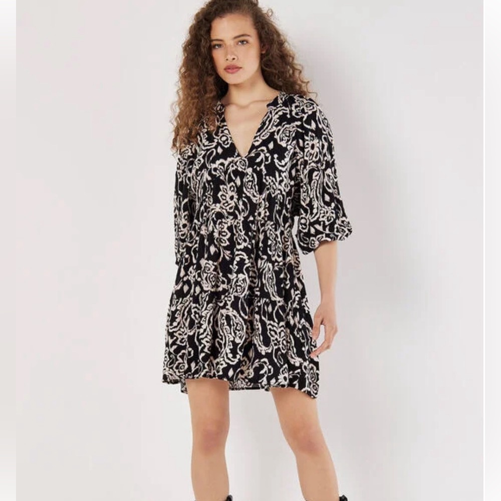 APRICOT Black and Cream Ikat Mini Dress